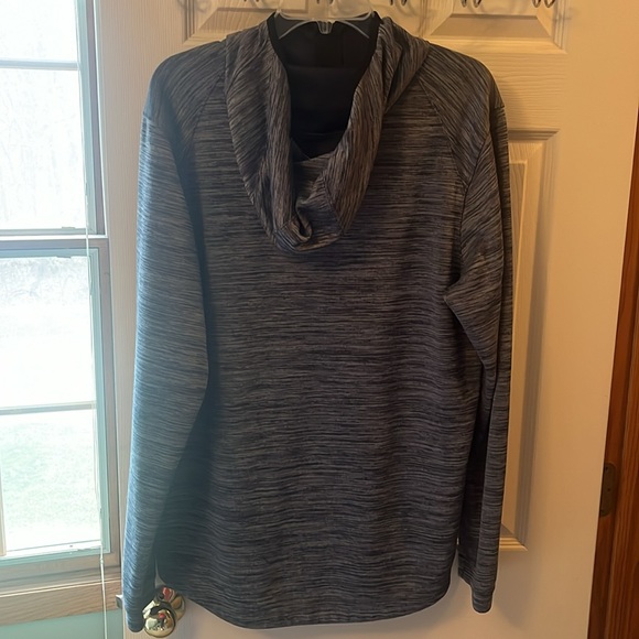 Nike sweatshirt - Picture 2 of 2